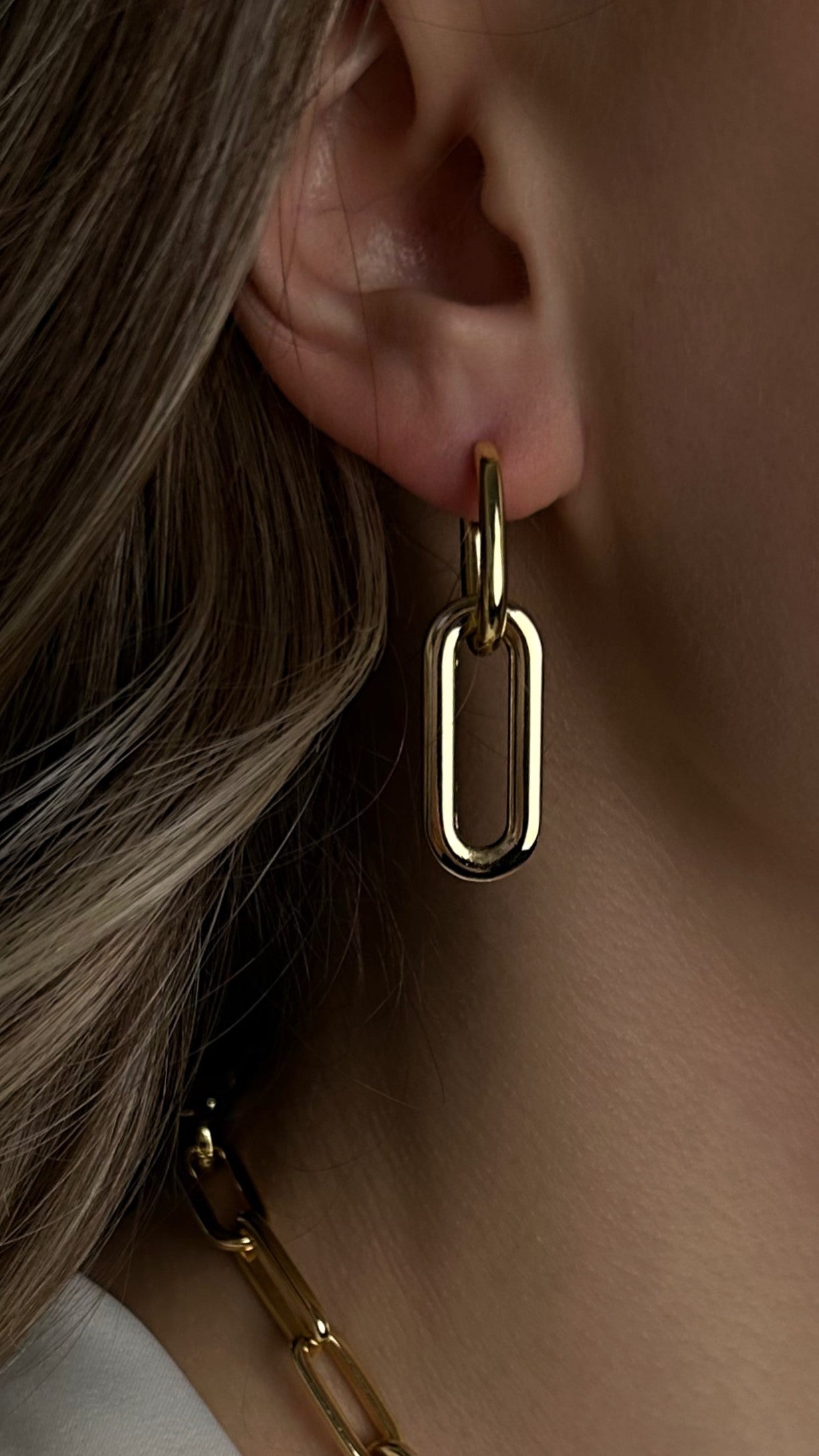 Minimalist dangle hoop earrings in gold and silver with delicate chain design, lightweight boho jewelry gift for her